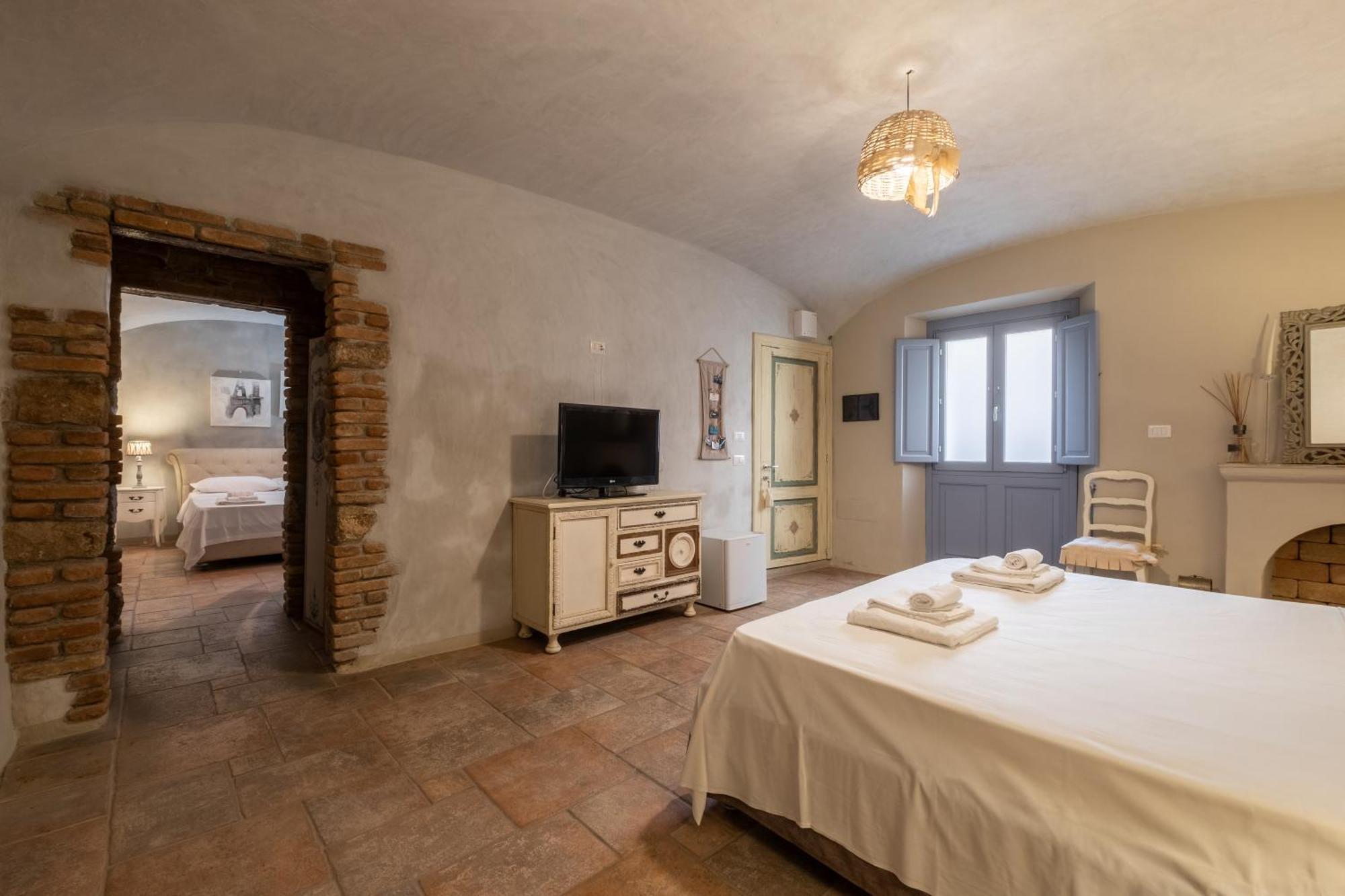 Dimoras Dimore Nel Cuore Di Olbia Luaran gambar